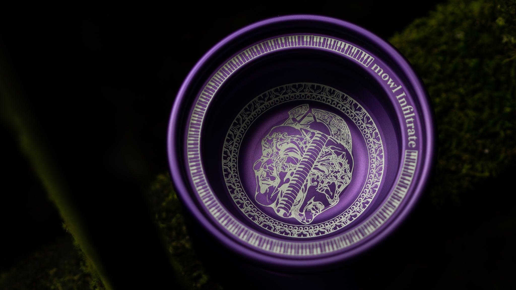 Infiltrate アートワークコラム