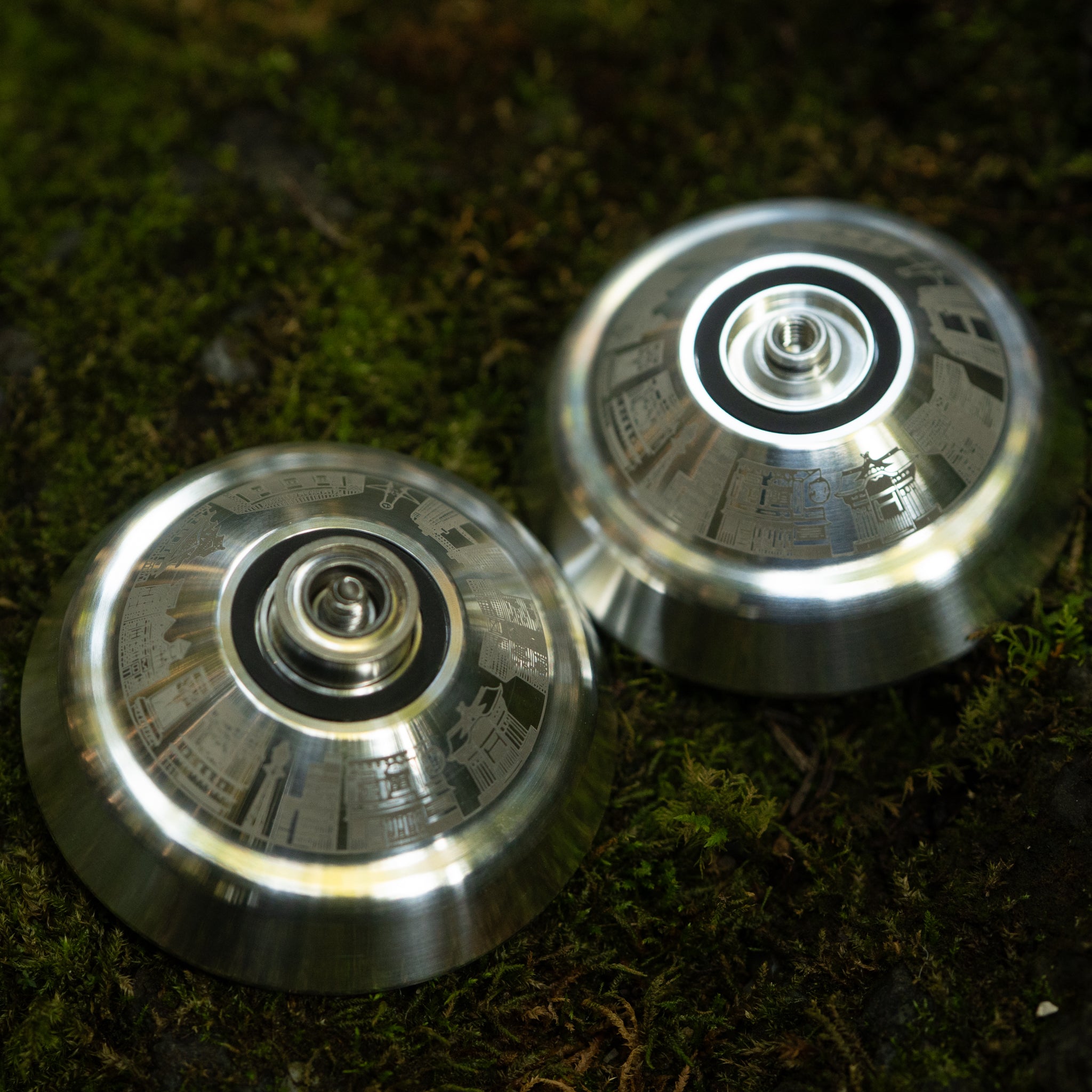 M mowl Osaka 1st Anniversary Edition / Raw