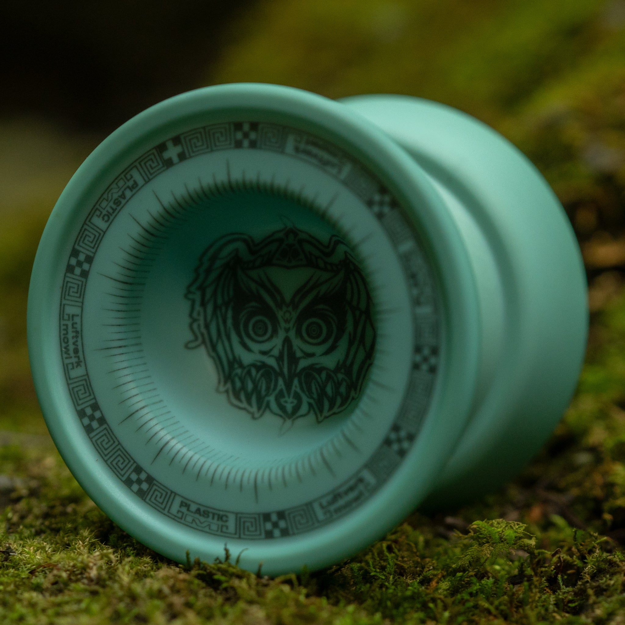 Plastic M by Luftverk – OWL Edition (T-Blue)