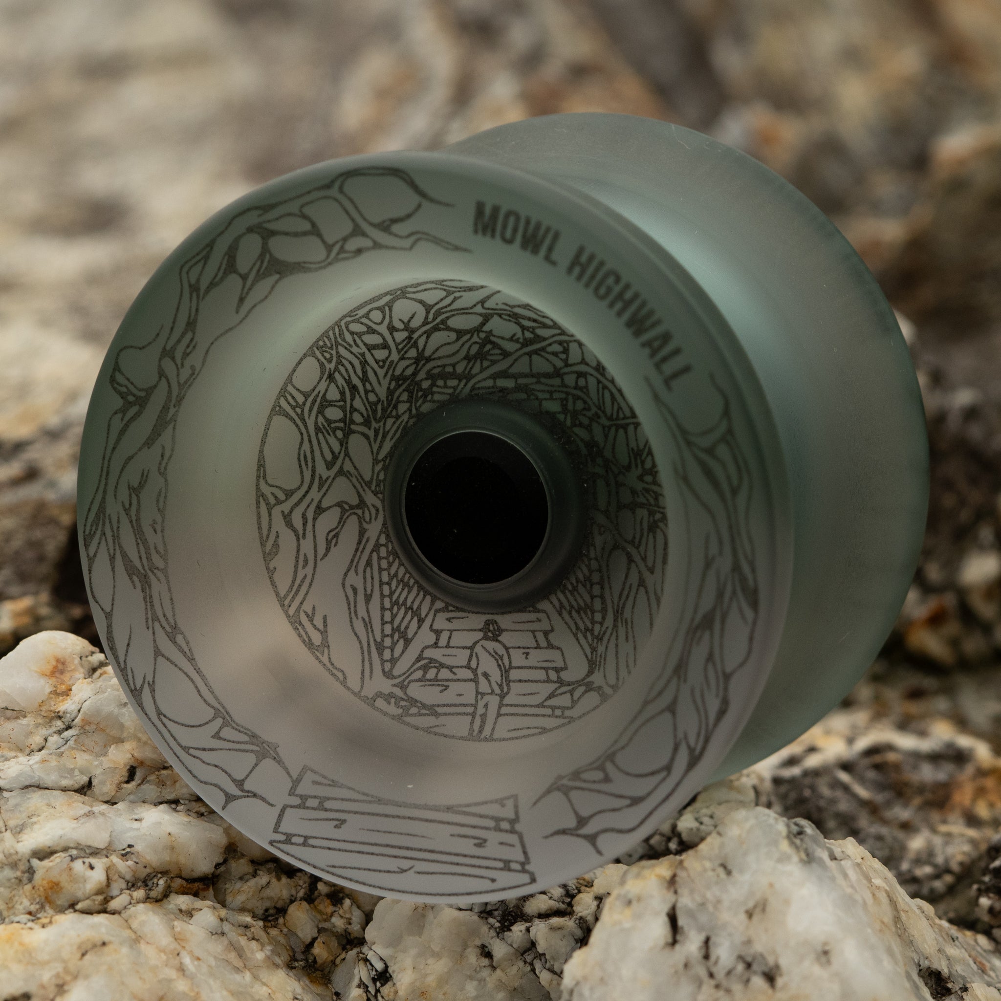 "High Wall" Mint Mist