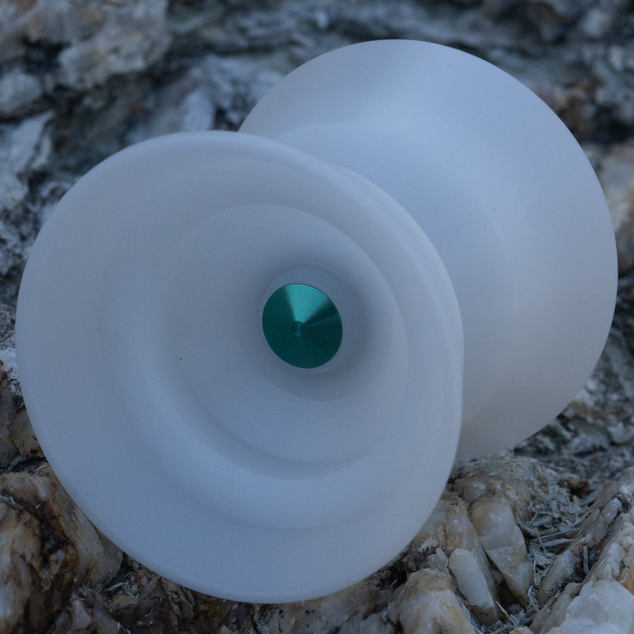 Shawty | White / Polished T-Blue Hub