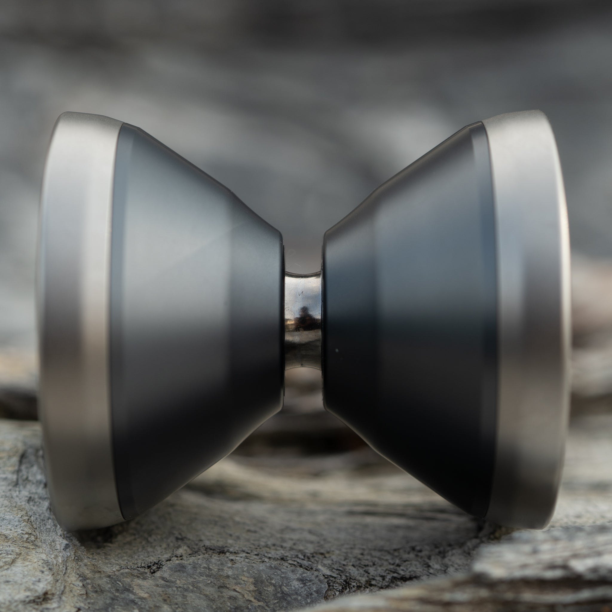 Tentacle: Wolf Gray / Blasted Silver Rim