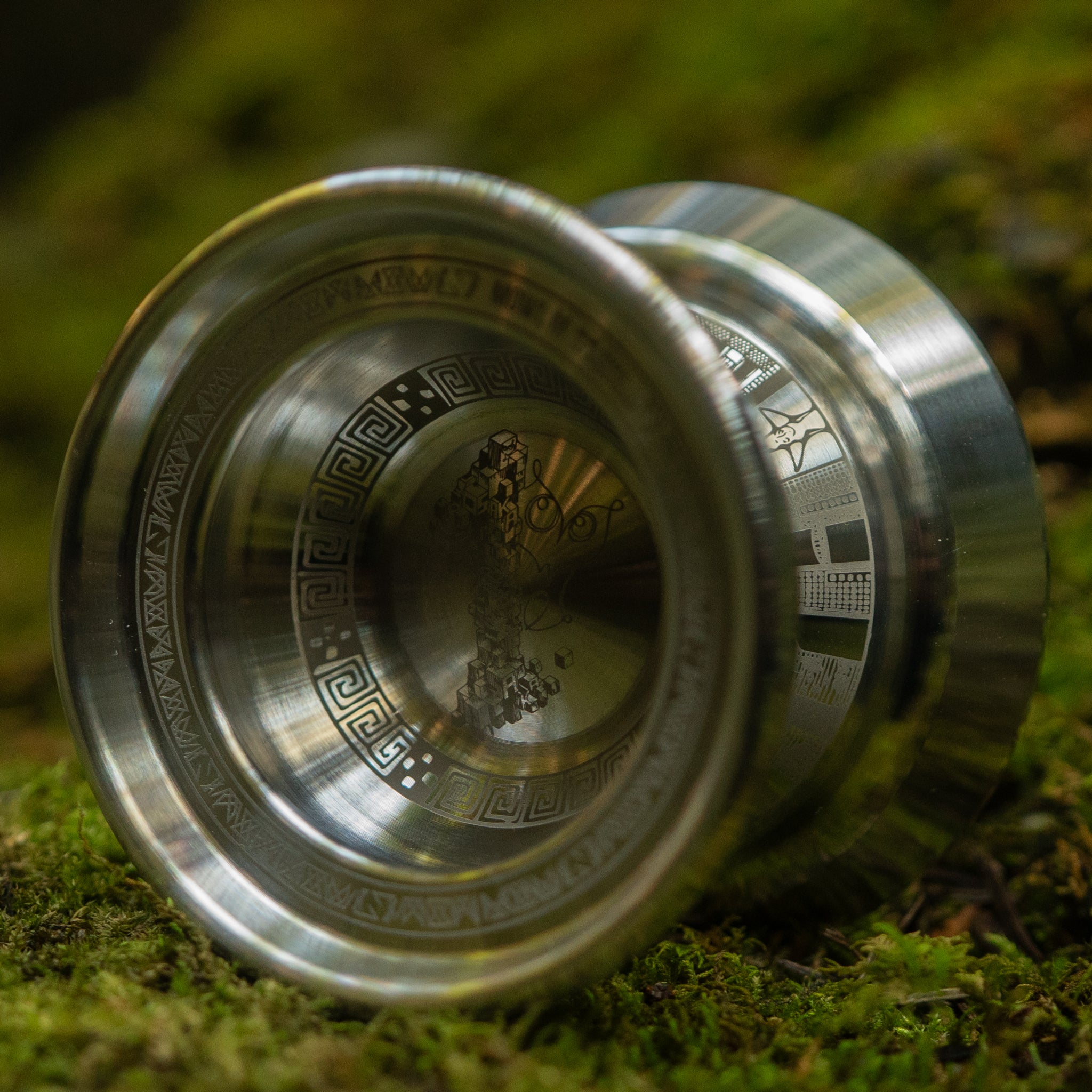 M mowl Osaka 1st Anniversary Edition / Raw