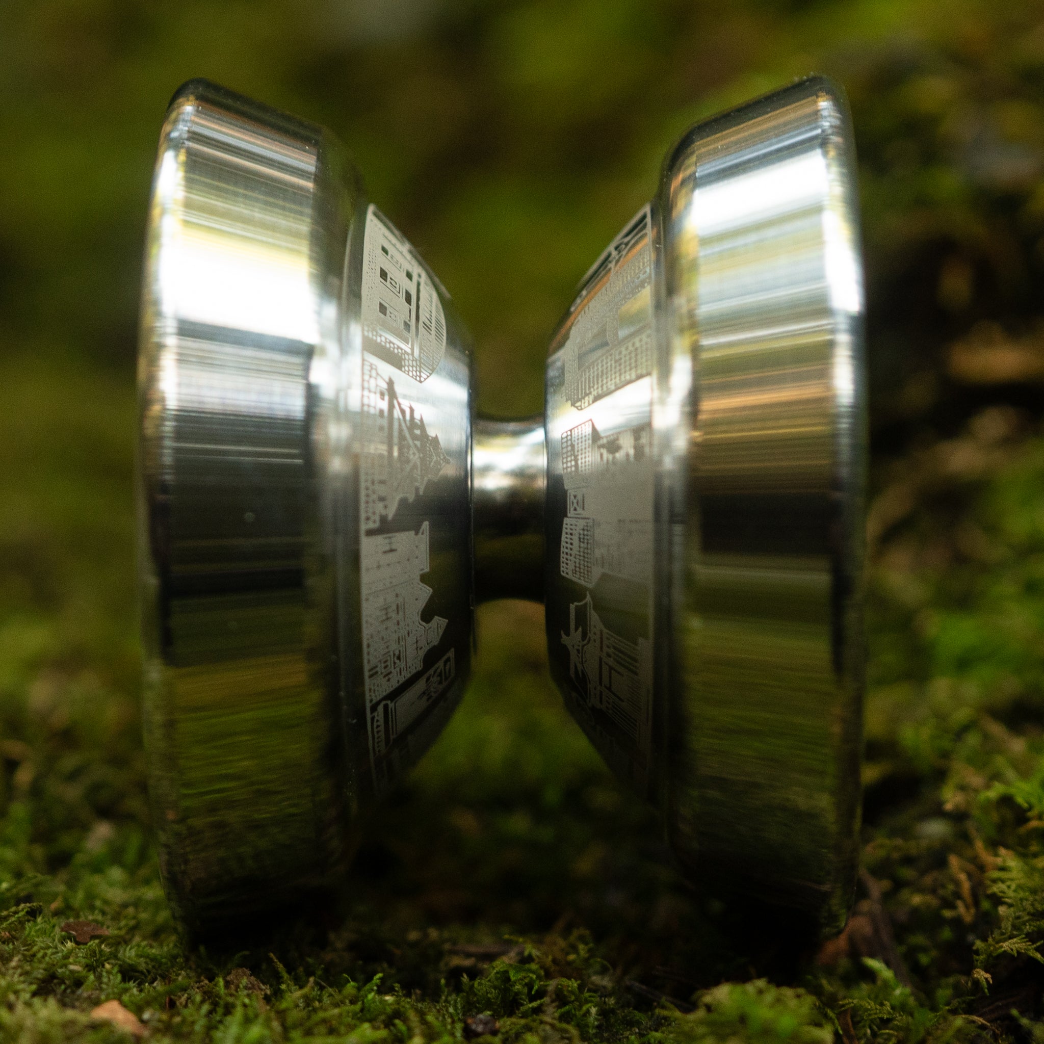 M mowl Osaka 1st Anniversary Edition / Raw