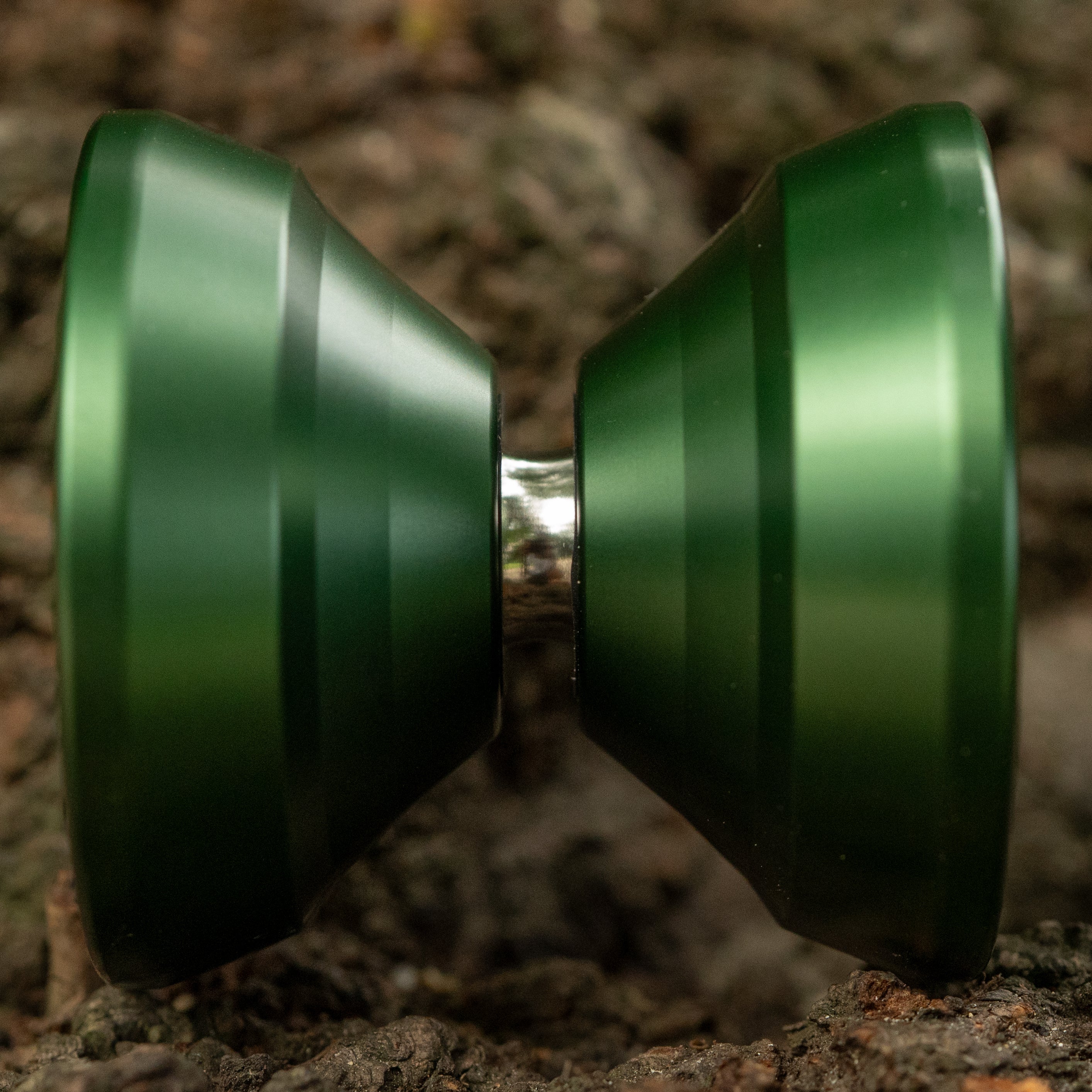 M Wide / Dark Green